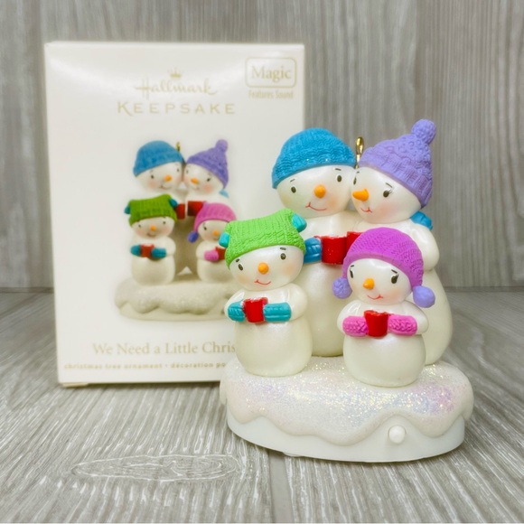 Hallmark Christmas ornament 2011 We Need A Little Christmas snowman family of 4 - Picture 11 of 11